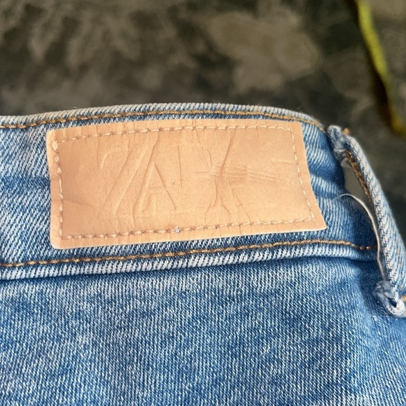 Zara women’s Light Blue Jeans size 14 - Picture 7 of 7